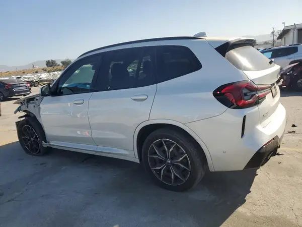 5UX43DP03R9V42061 2024 BMW X3 - Image 2