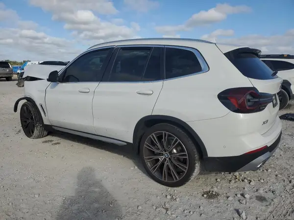 5UX43DP03R9W64824 2024 BMW X3 - Image 2