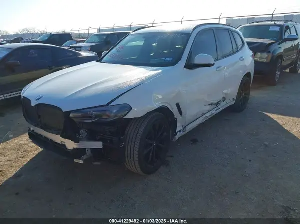 5UX43DP03R9W66394 2024 BMW X3 - Image 2