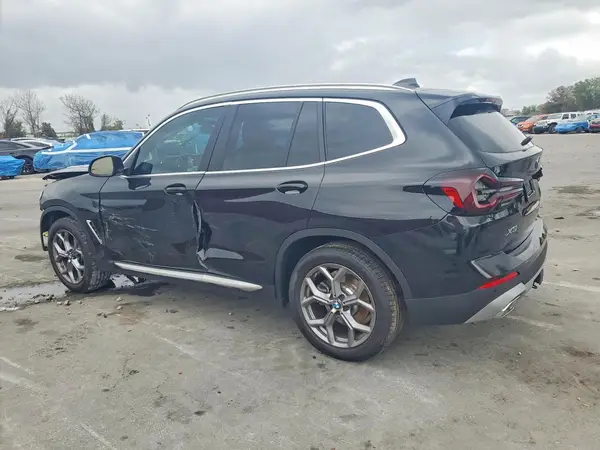 5UX43DP03R9X28277 2024 BMW X3 - Image 2
