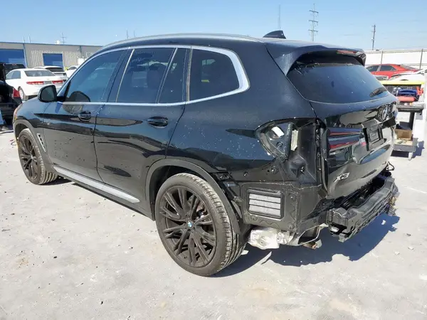 5UX43DP04N9J49955 2022 BMW X3 - Image 2