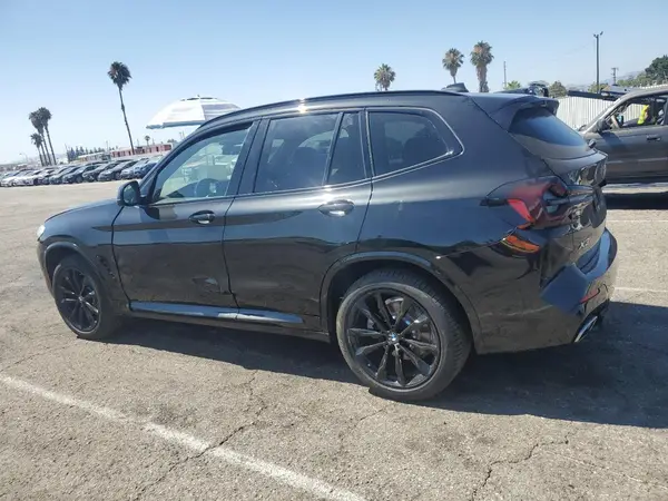 5UX43DP04N9K07627 2022 BMW X3 - Image 2