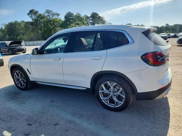 5UX43DP04N9K84613 2022 BMW X3 - Image 2