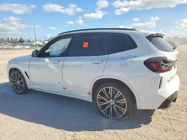 5UX43DP04N9M75562 2022 BMW X3 - Image 2