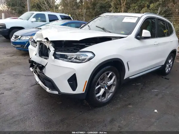 5UX43DP04N9N14120 2022 BMW X3 - Image 2