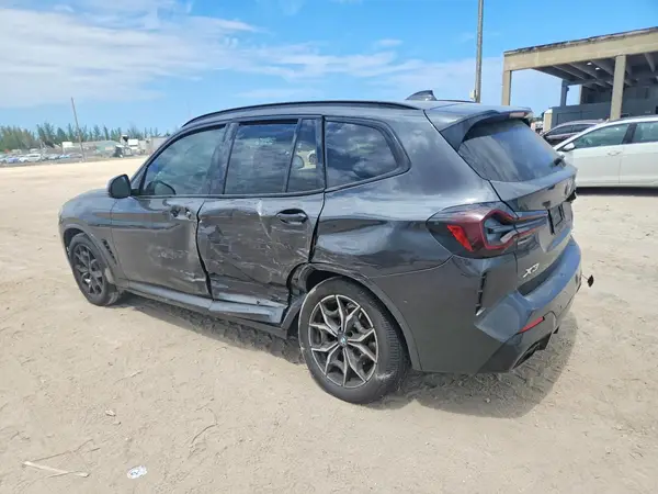 5UX43DP04P9N66818 2023 BMW X3 - Image 2
