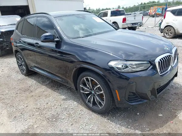 5UX43DP04P9P03885 2023 BMW X3 - Image 1