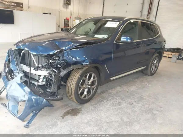 5UX43DP04P9S11020 2023 BMW X3 - Image 2