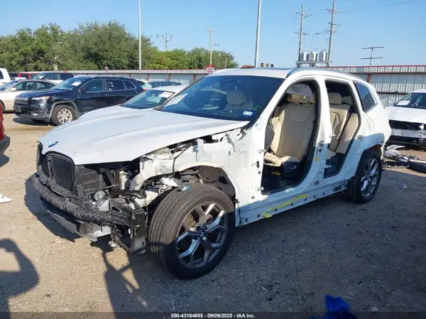 5UX43DP04R9T51961 2024 BMW X3 - Image 2