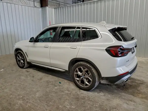 5UX43DP04R9V07867 2024 BMW X3 - Image 2