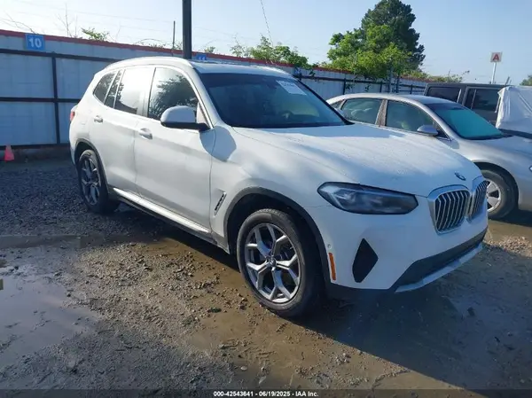 5UX43DP04R9X30507 2024 BMW X3 - Image 1