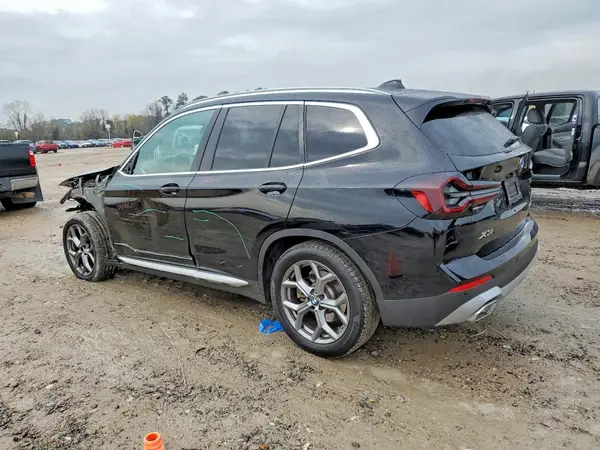 5UX43DP04R9X41331 2024 BMW X3 - Image 2