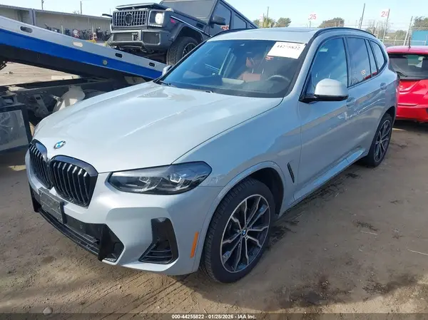 5UX43DP04R9X46299 2024 BMW X3 - Image 2
