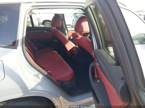 5UX43DP04R9X46299 2024 BMW X3 - Image 8