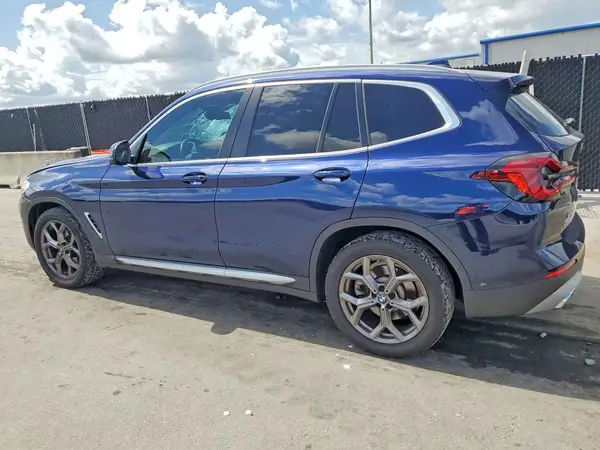 5UX43DP05N9J34543 2022 BMW X3 - Image 2