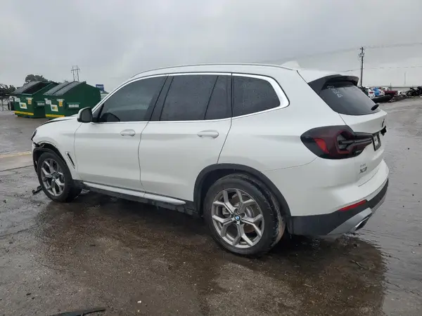 5UX43DP05N9J74833 2022 BMW X3 - Image 2