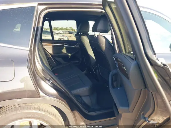 5UX43DP05N9M21171 2022 BMW X3 - Image 8
