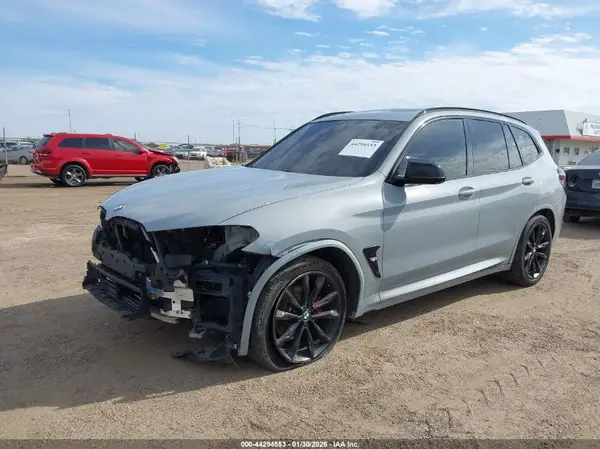 5UX43DP05N9M63243 2022 BMW X3 - Image 2