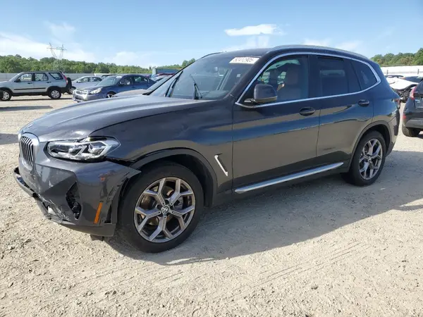 5UX43DP05P9P14863 2023 BMW X3 - Image 1