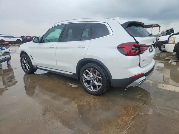 5UX43DP05P9T36429 2023 BMW X3 - Image 2