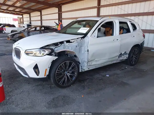 5UX43DP05R9W67207 2024 BMW X3 - Image 2