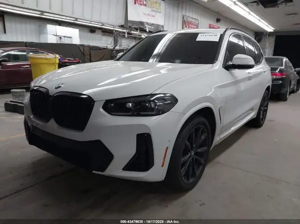 5UX43DP05R9W70804 2024 BMW X3 - Image 2