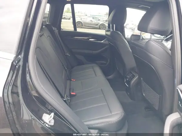 5UX43DP06N9K64329 2022 BMW X3 - Image 8