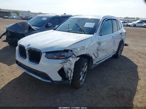 5UX43DP06N9M06632 2022 BMW X3 - Image 2