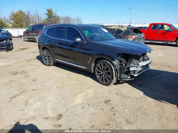 5UX43DP06N9M38769 2022 BMW X3 - Image 1