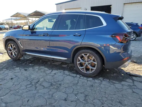 5UX43DP06N9M40084 2022 BMW X3 - Image 2