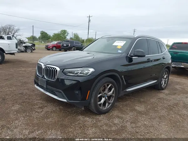 5UX43DP06N9N05841 2022 BMW X3 - Image 2