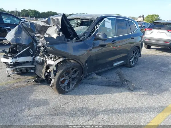 5UX43DP06R9U24697 2024 BMW X3 - Image 2