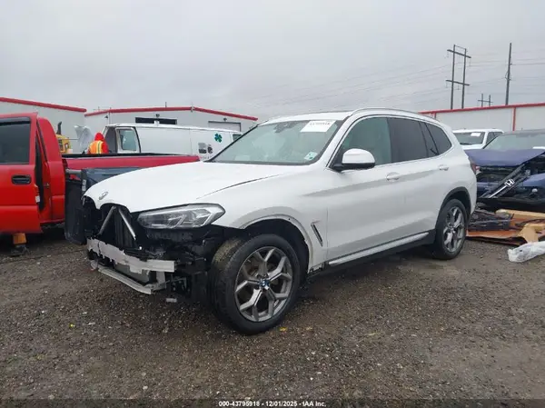 5UX43DP07N9J87986 2022 BMW X3 - Image 2