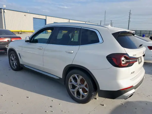 5UX43DP07N9L27468 2022 BMW X3 - Image 2