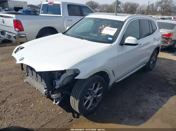 5UX43DP07N9M68735 2022 BMW X3 - Image 2