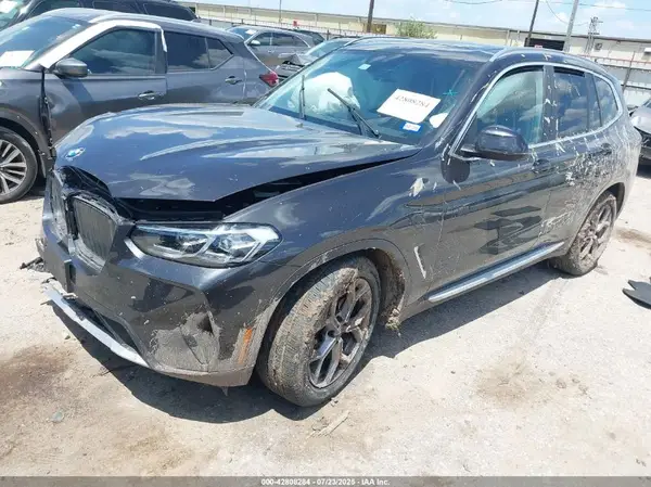 5UX43DP07N9N15665 2022 BMW X3 - Image 2