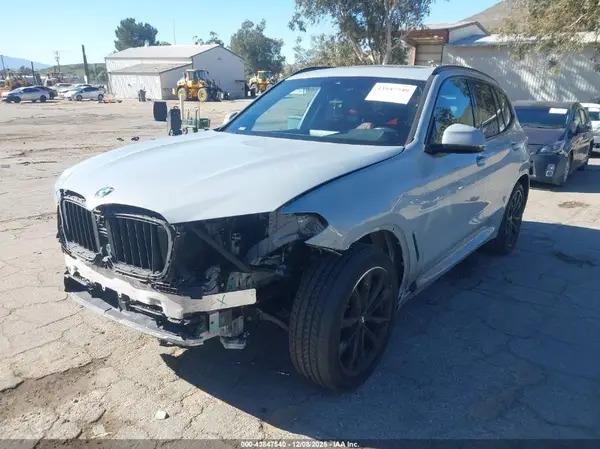 5UX43DP07R9T43577 2024 BMW X3 - Image 2