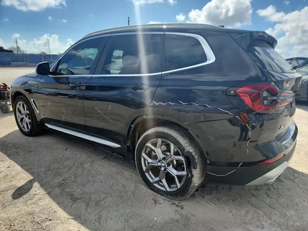 5UX43DP07R9T94786 2024 BMW X3 - Image 2