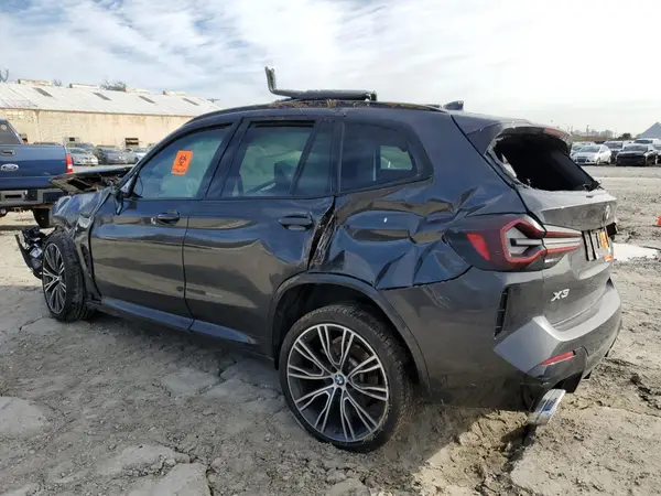 5UX43DP07R9U80566 2024 BMW X3 - Image 2