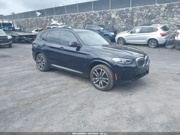 5UX43DP08N9K83870 2022 BMW X3 - Image 1