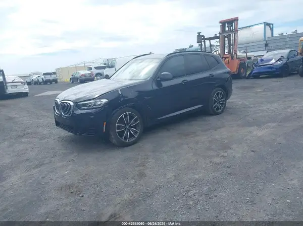 5UX43DP08N9K83870 2022 BMW X3 - Image 2