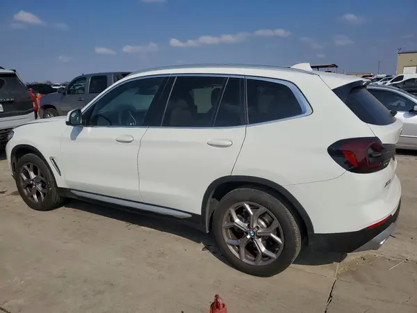 5UX43DP08N9M06714 2022 BMW X3 - Image 2
