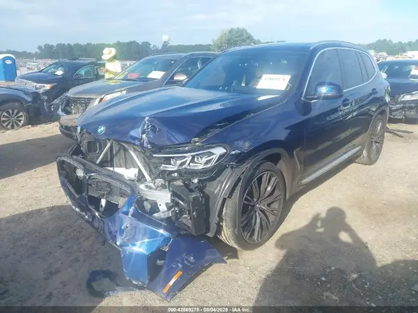 5UX43DP08N9M38062 2022 BMW X3 - Image 2