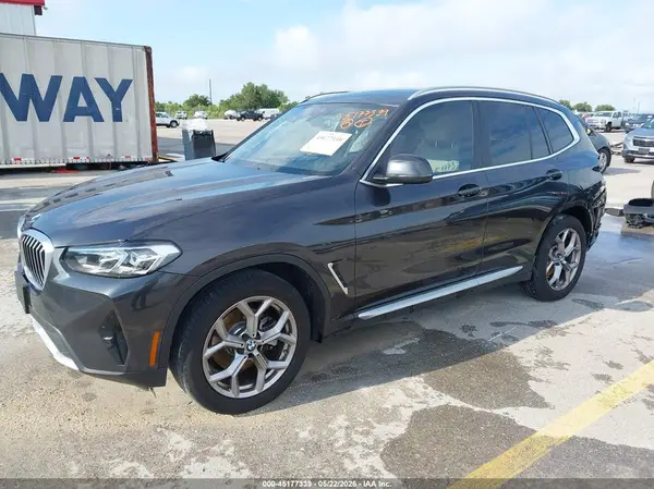 5UX43DP08N9M55587 2022 BMW X3 - Image 2