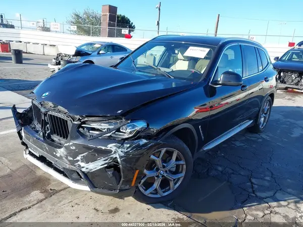 5UX43DP08P9T13856 2023 BMW X3 - Image 2