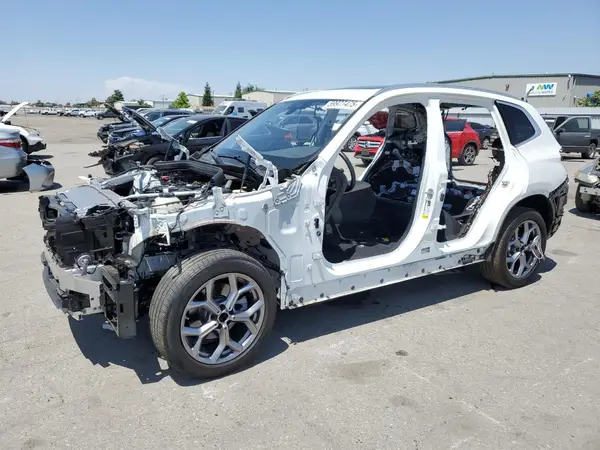 5UX43DP08P9T21052 2023 BMW X3 - Image 1