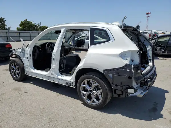 5UX43DP08P9T21052 2023 BMW X3 - Image 2