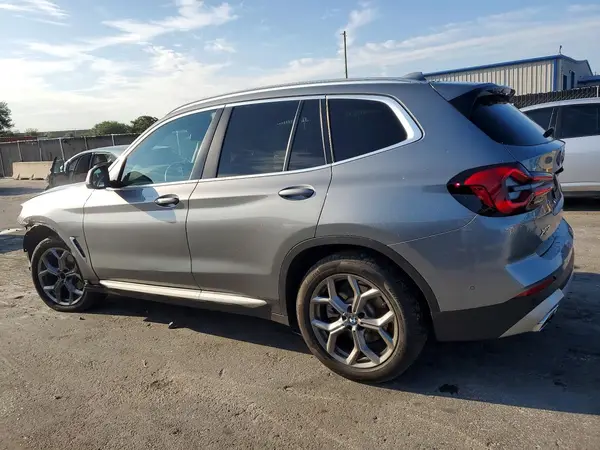 5UX43DP08R9T66527 2024 BMW X3 - Image 2