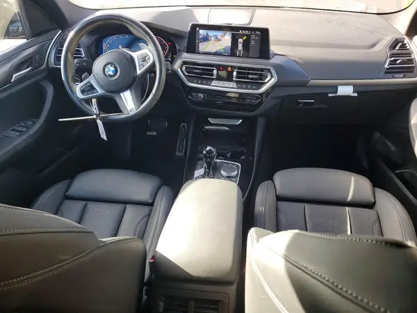 5UX43DP08R9U27102 2024 BMW X3 - Image 8