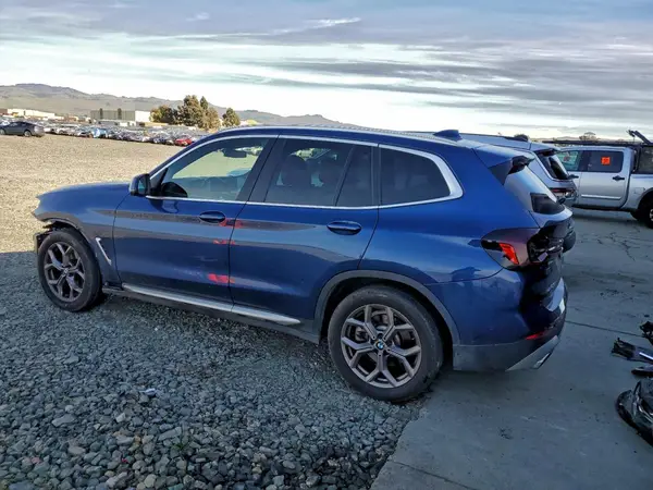 5UX43DP08R9U35894 2024 BMW X3 - Image 2